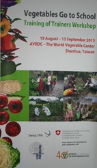 September 2013 – Prof. Drescher, Dr. Vogt und Mark Hoscheck sind in Taiwan beim ersten Workshop im Rahmen des neuen Projekts "Vegetables Go to School" September 2013 – Prof. Drescher, Dr. Vogt und Mark Hoscheck sind in Taiwan beim ersten Workshop im Rahmen des neuen Projekts "Vegetables Go to School"
